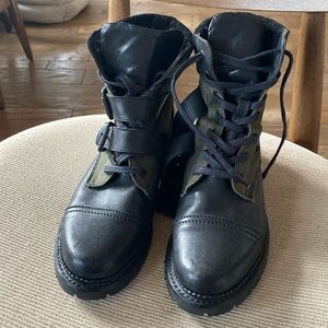 Frey combat boots size 9